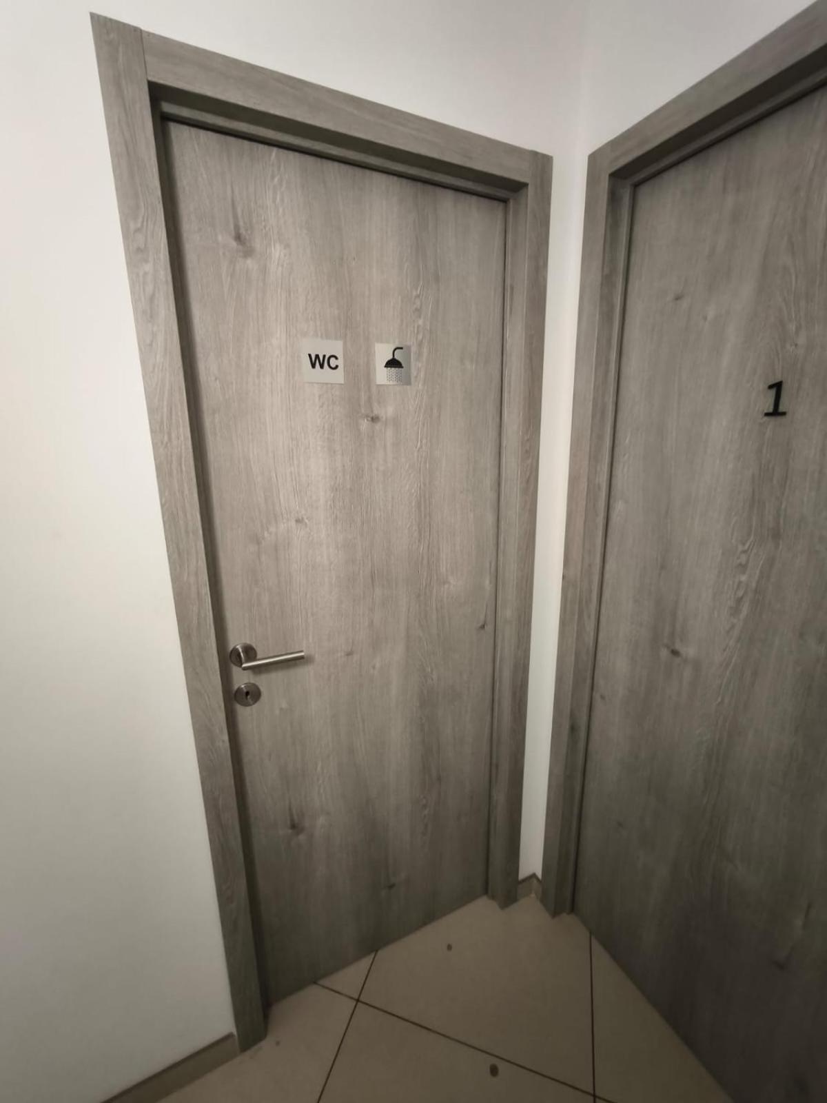 Belle Villa De Luxe Avec 8 Chambres Charleroi Esterno foto